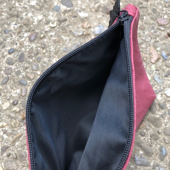 Make up bag. Red and black goth. Bat - Picture 4 of 5